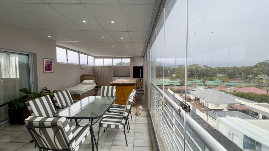 3 Bedroom Property for Sale in Strand South Western Cape
